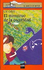 Portada de "El monstruo de la oscuridad"